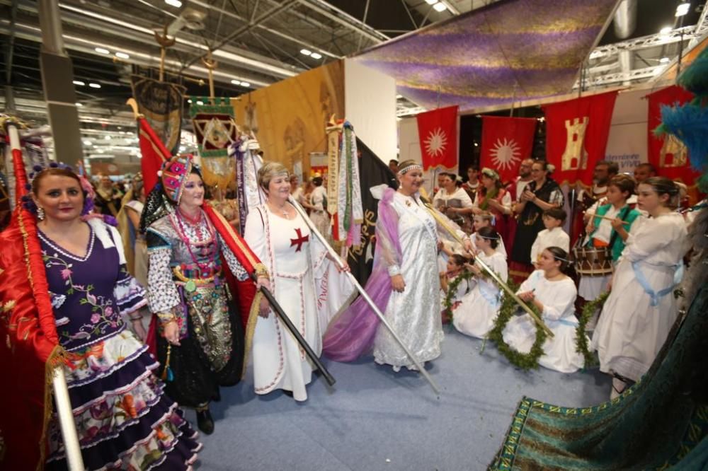 La Federación de Moros y Cristianos de Alicante lleva la fiesta a Madrid.