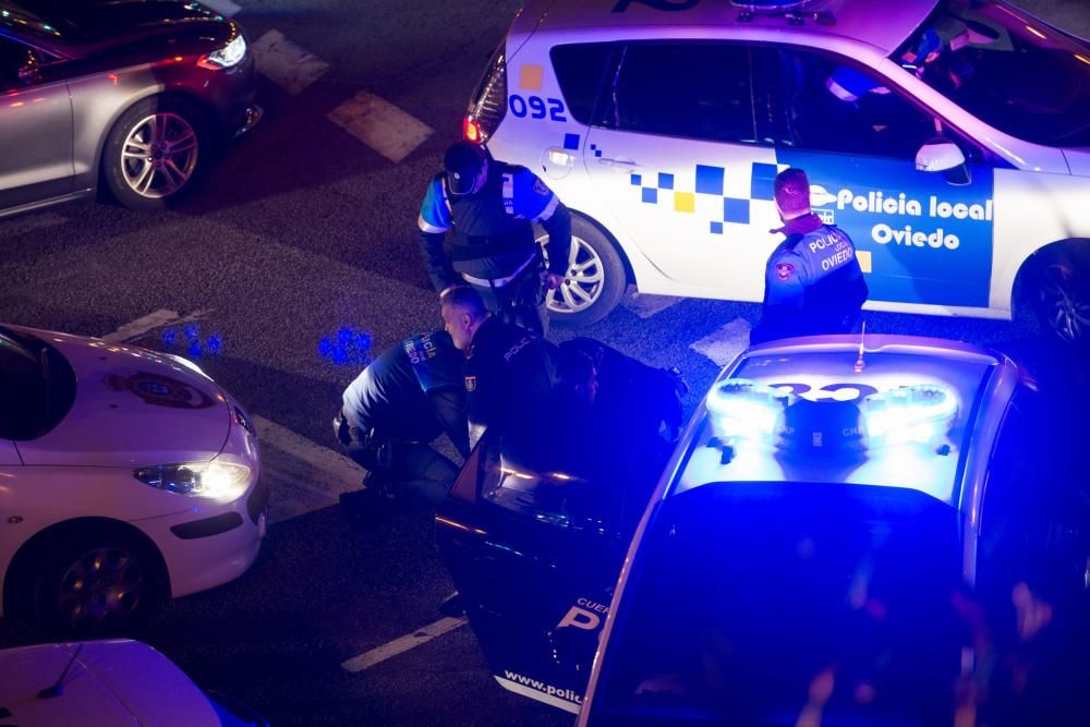 Accidente de tráfico en la rotonda de San Lázaro, en Oviedo