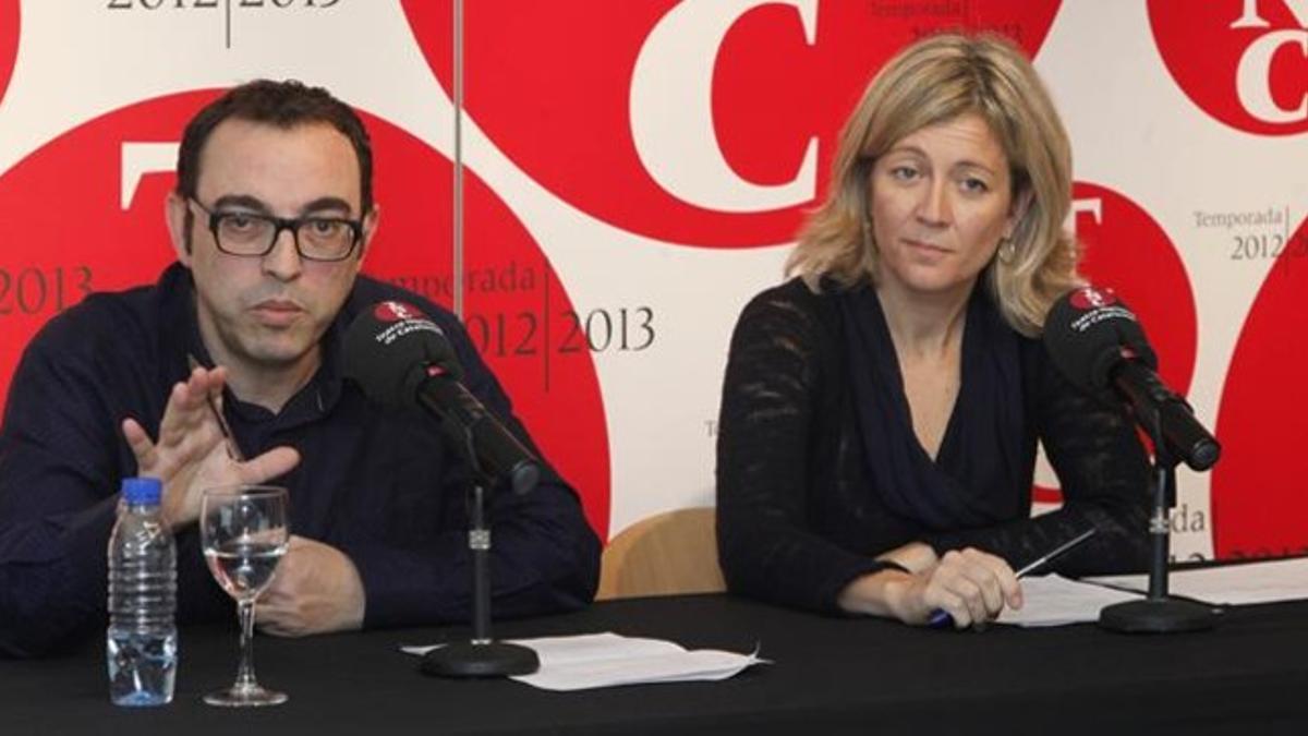 El director del TNC, Sergi Belbel, con la gerente, Mònica Campos.