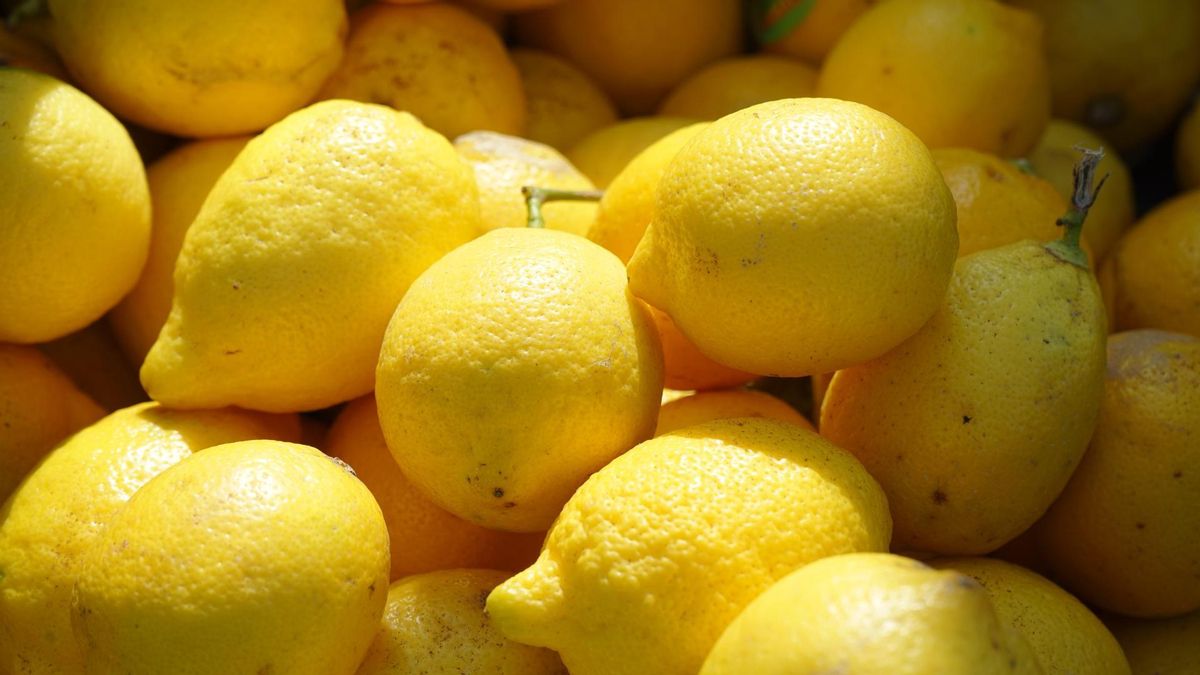 Una caja de limones.