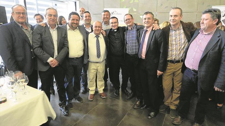La Diputación, con los alcaldes de los pueblos del interior