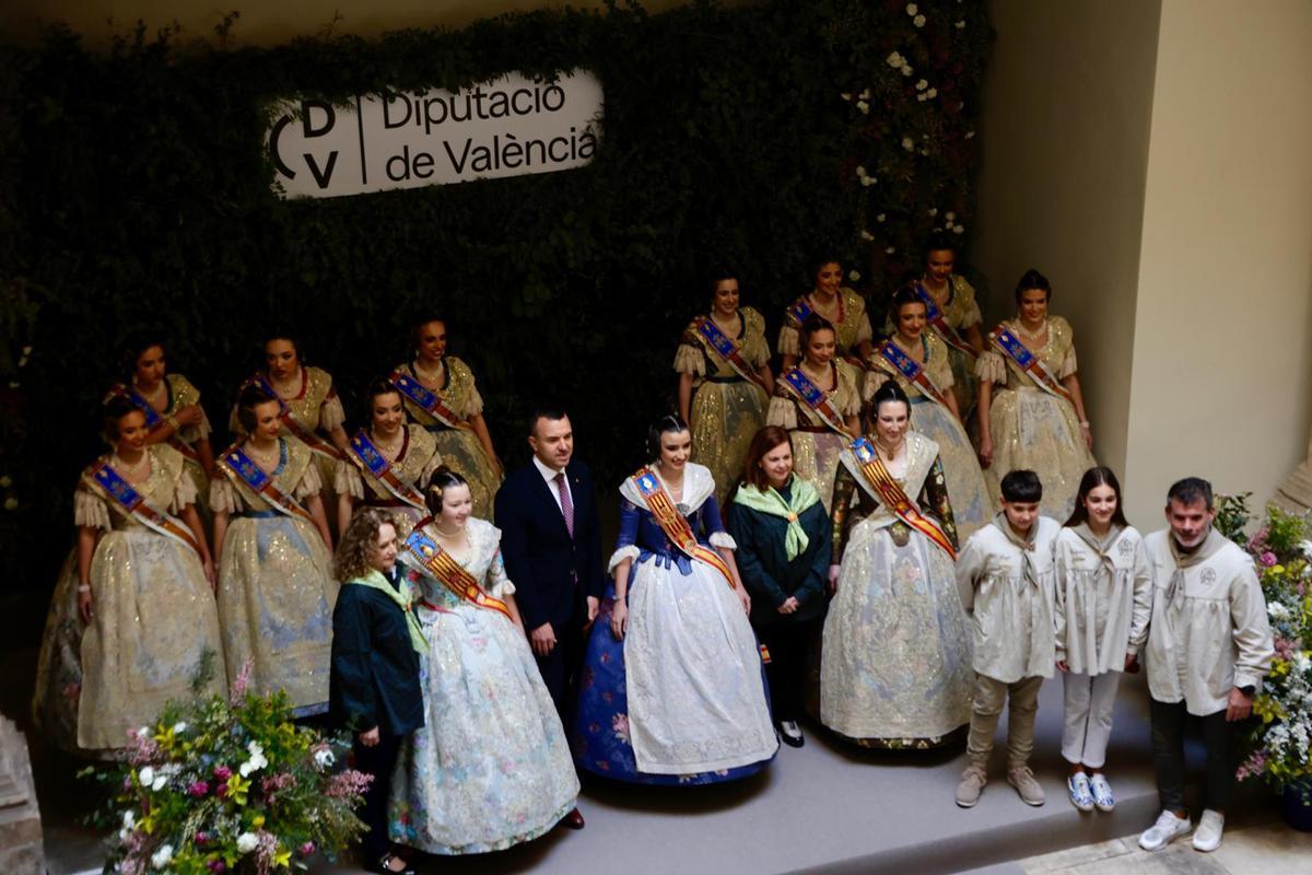 La "marea fallera" de las comarcas llega a la Diputación