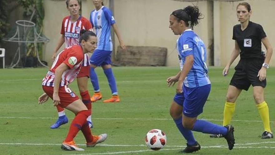 Paula Fernández debuta a Primera perdent amb el campió