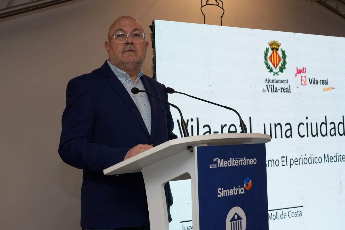 Emilio Obiol, teniente de alcalde de Vila-real, durante su discurso en la cita de 'Mediterráneo'.
