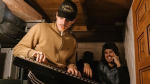 Indi i Nitre, duo granadí La Plazuela: «Si el món no canvia, acabarem vivint en una cova del Sacromonte»