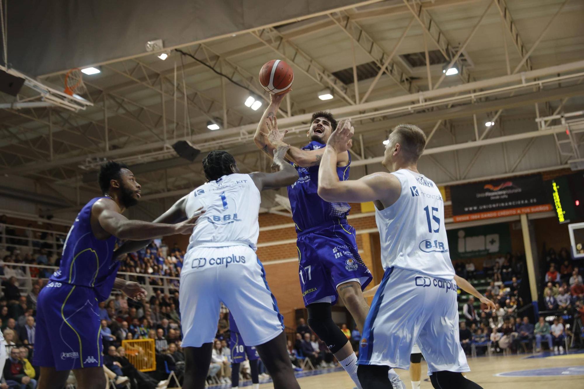 En imágenes: victoria del Alimerka Oviedo Baloncesto ante el Fuenlabrada (81-60)