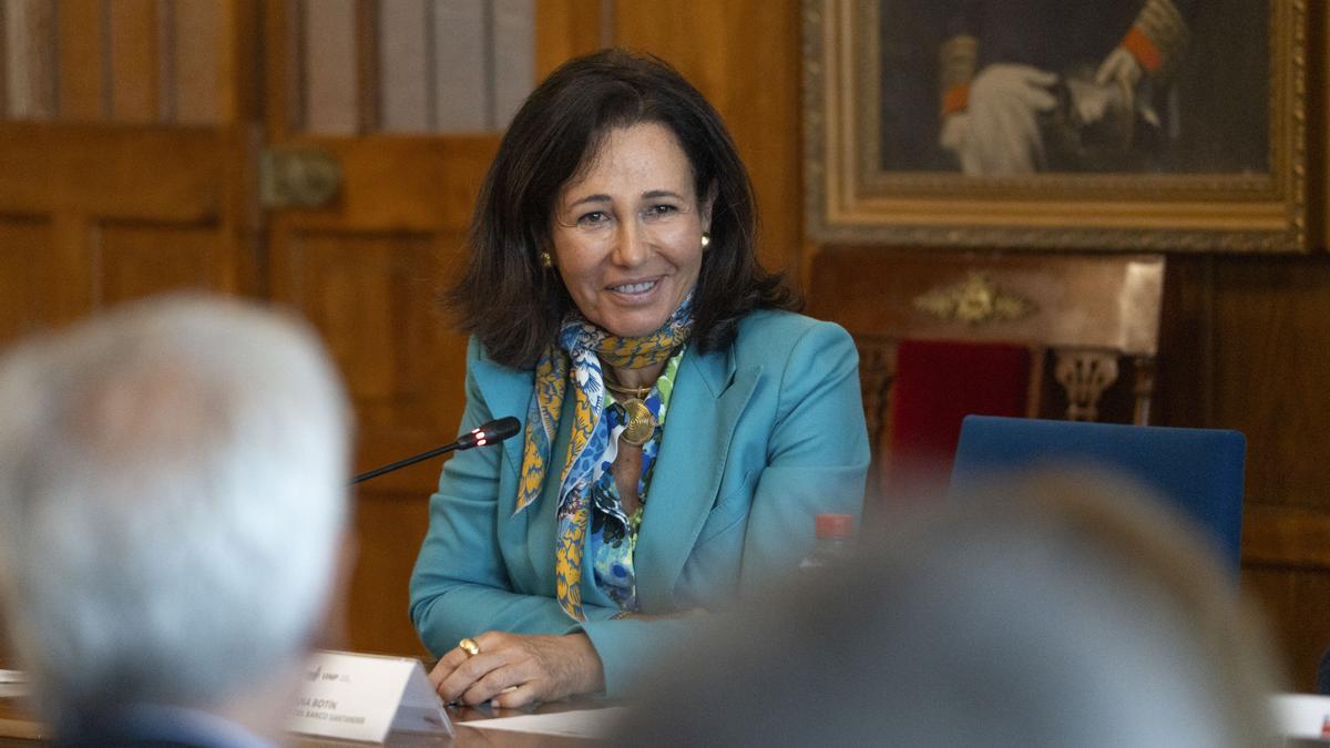 Ana Botín clausura encuentro en la UIMP