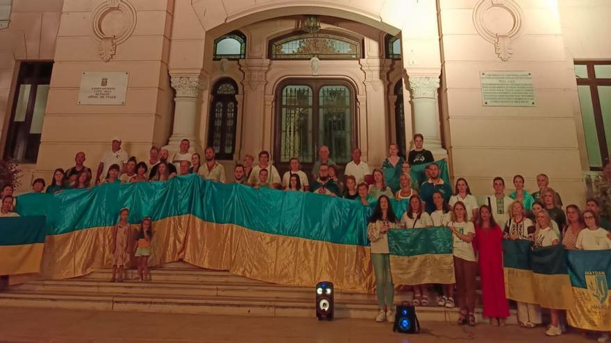 Sentido homenaje en Málaga a la independencia de Ucrania