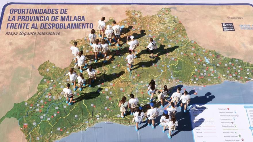 La plaza de la Marina acogerá este martes el Mapa Gigante Interactivo de la provincia