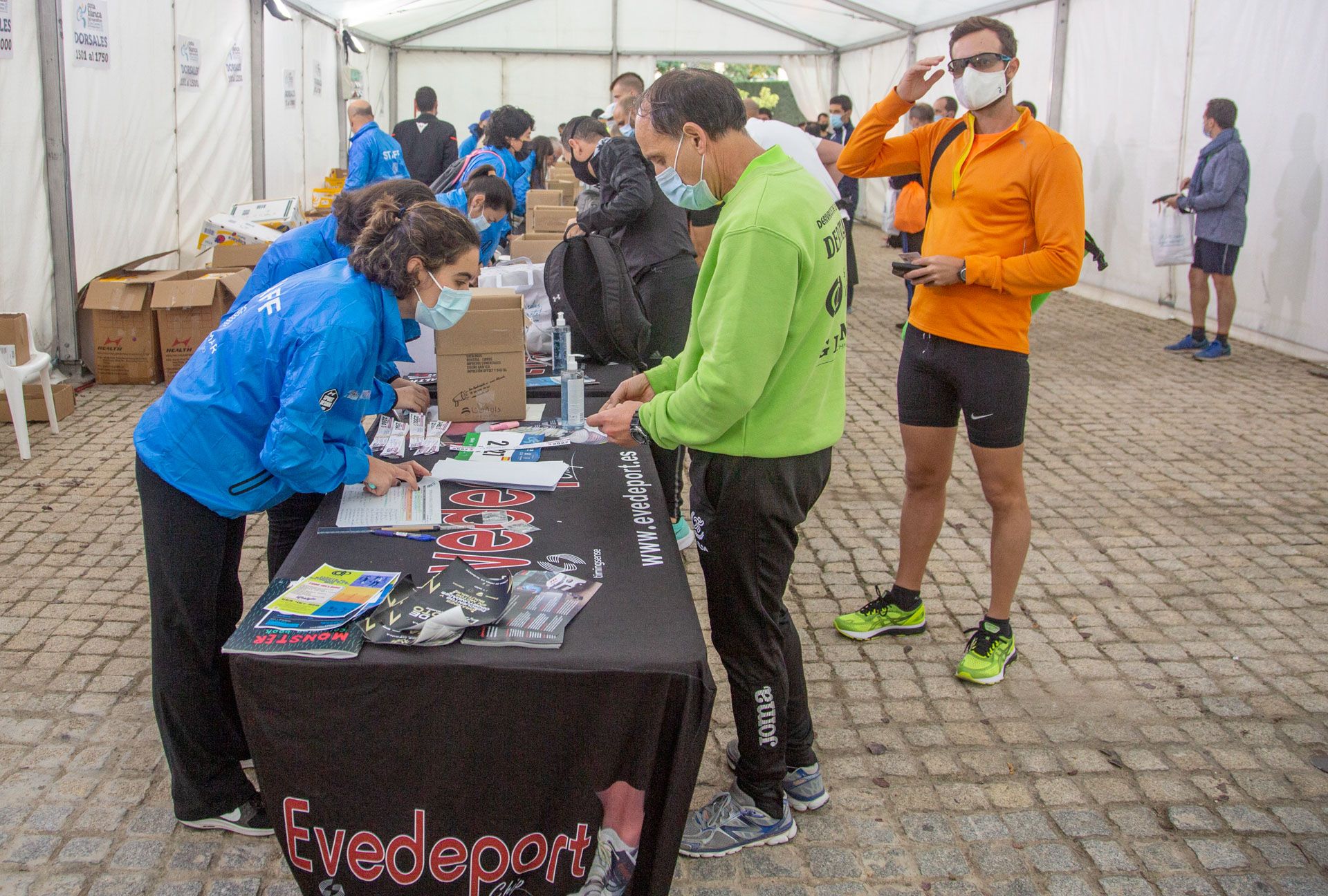 Edwin Kipruto y Yésica Mas conquistan la Gran Carrera del Mediterráneo.jpeg