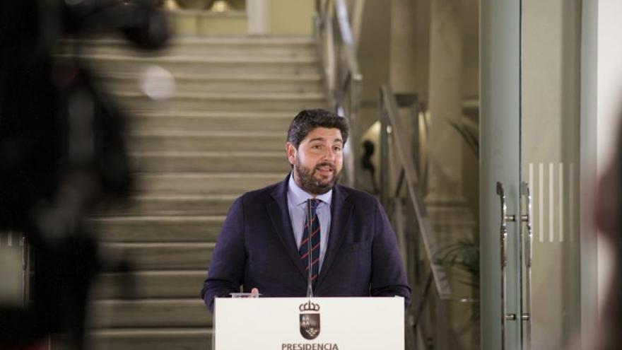 El presidente regional, Fernando López Miras, en San Esteban.