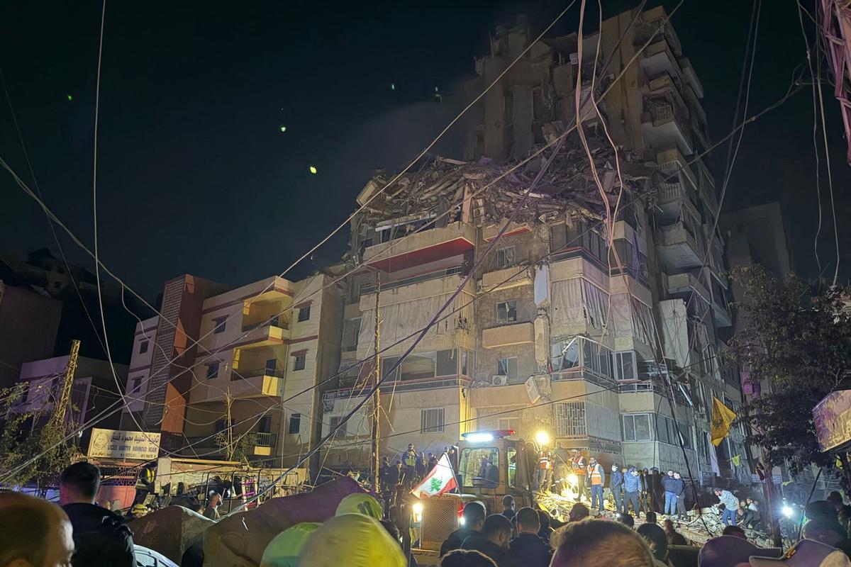 Israel trenca l’alto el foc  i torna a bombardejar el sud de Beirut