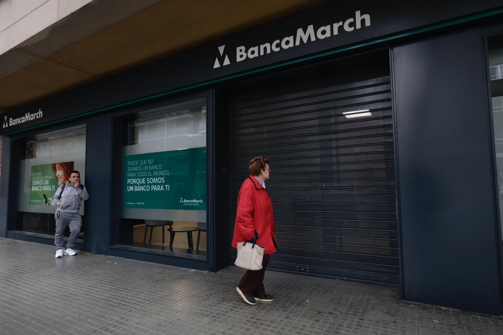 "Masivo" el seguimiento en Mallorca al paro de dos horas en la banca
