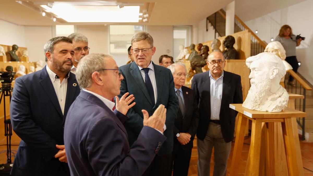 Visita de Ximo Puig al Museo Mariano Benlliure de Crevillent