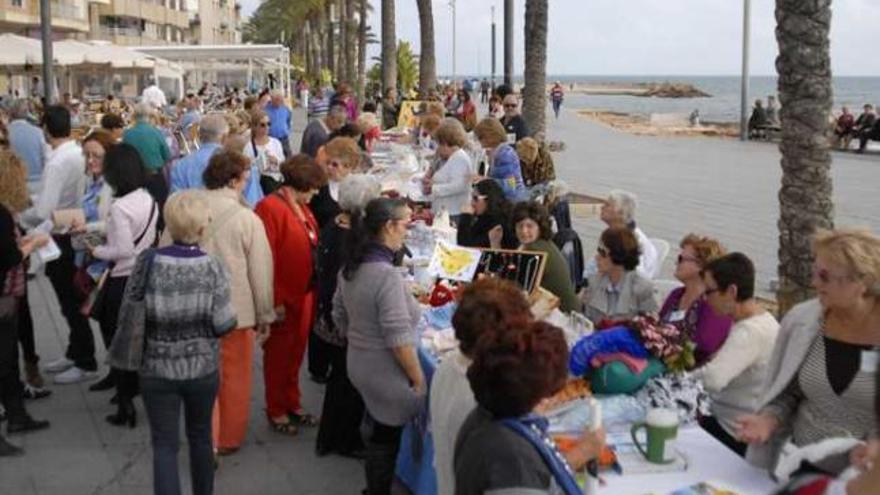 Veinte formas de ayudar a tu vecino