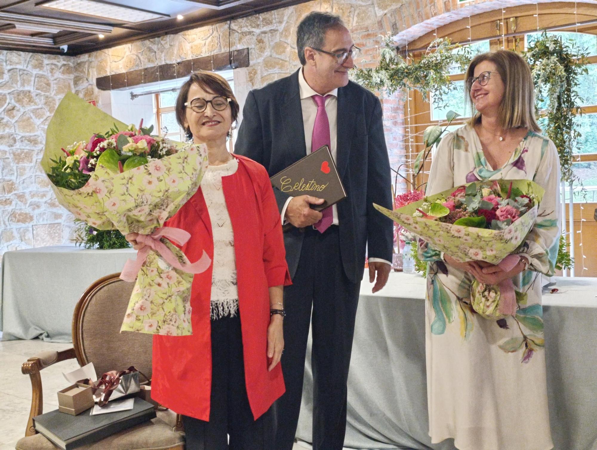 Emotivo y multitudinario homenaje a los sanitarios de Villabona