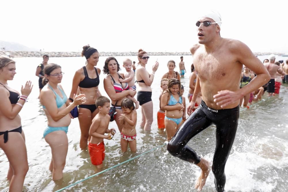 700 nedadors participen a la Travessia de les Medes