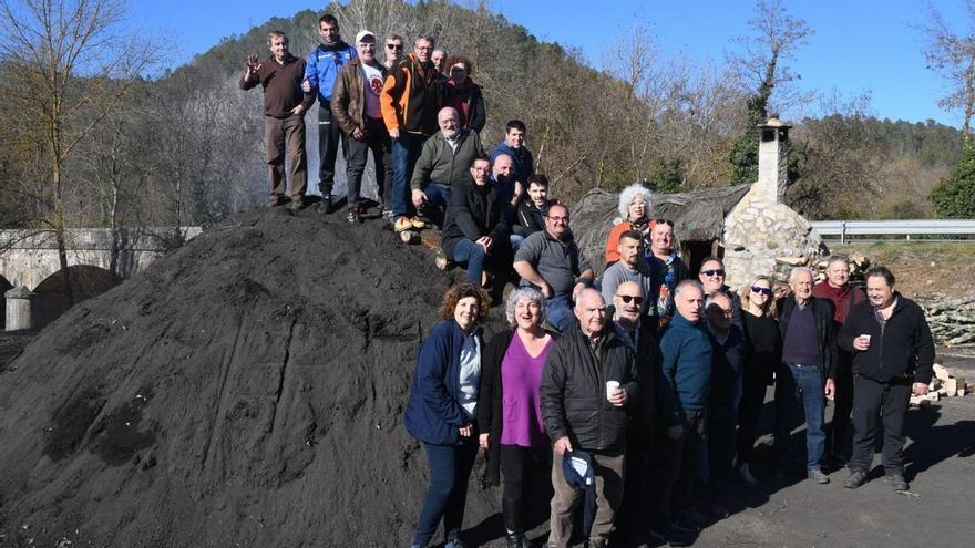 Sant Llorenç de la Muga torna a dedicar la seva fira al món dels carboners