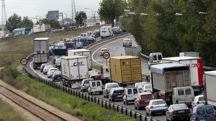 Retenciones en el puente de Xirivella