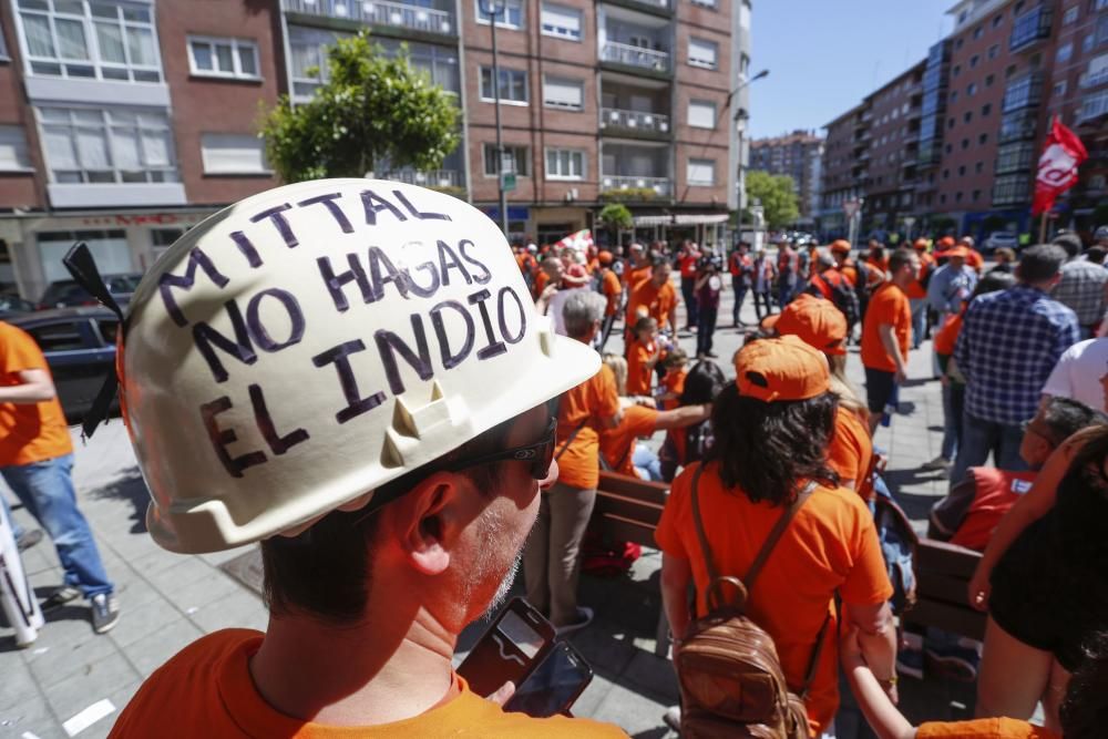 Los trabajadores de Arcelor de Zumárraga y Sestao se manifiestan en Avilés