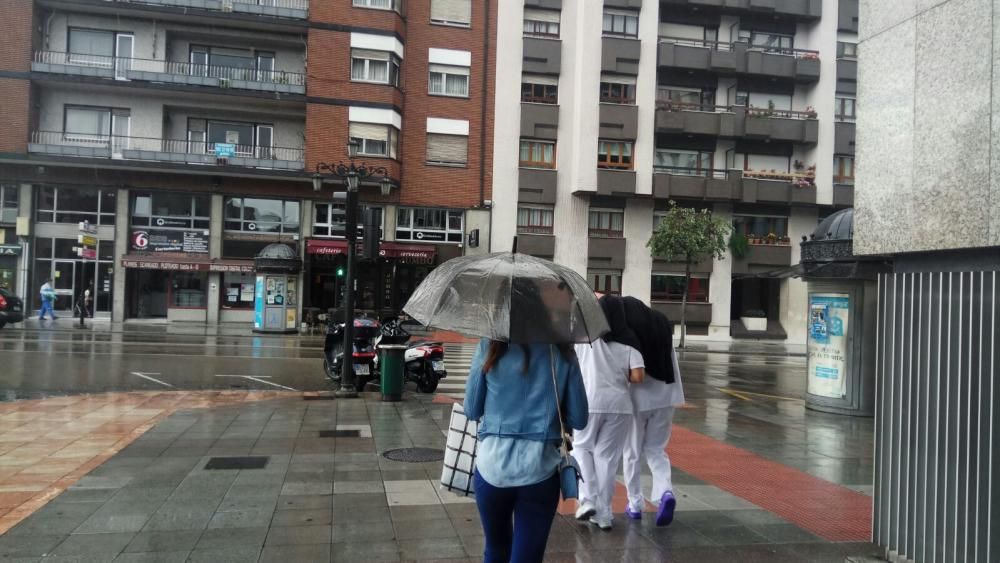 Mal tiempo en Oviedo a finales de junio