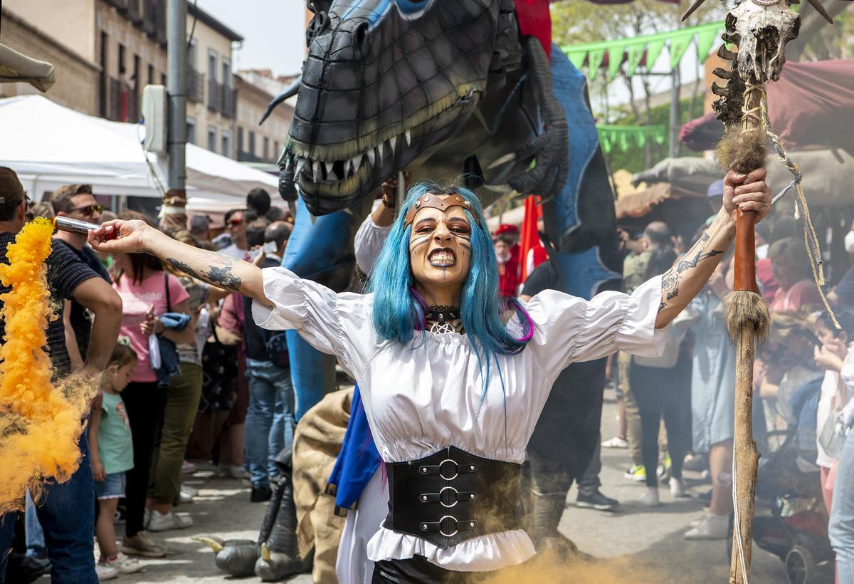 La feria transforma El Álamo en un gran viaje al Medievo con animación constante, música, fuego y espectáculos para todos los públicos.