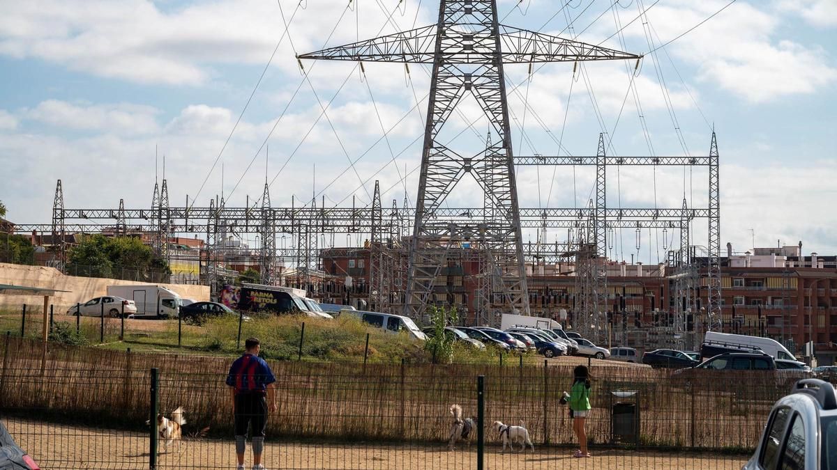 Sant Boi da un primer paso para desbloquear el traslado del cuartel militar y construir 1.600 viviendas