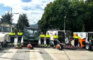 Laviana refuerza su servicio de limpieza con nuevas máquinas