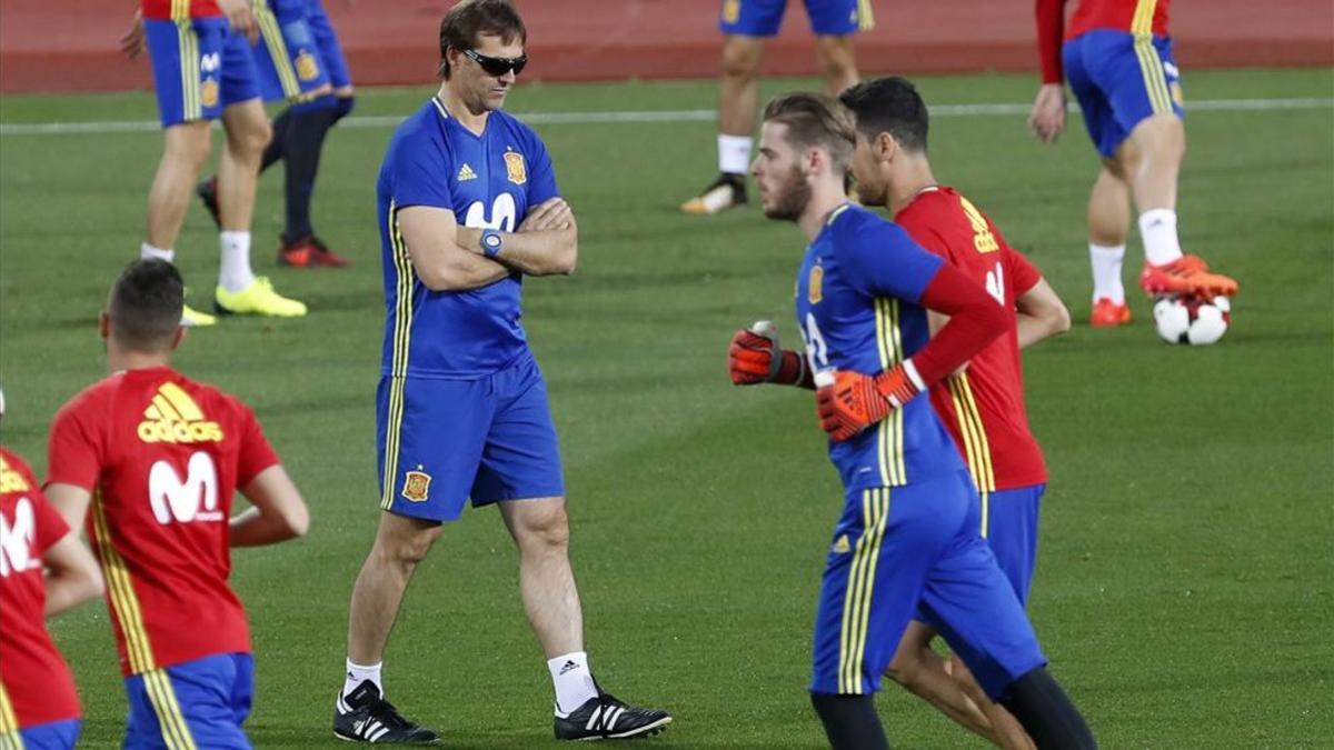 Julen Lopetegui, durante el entrenamiento de la selección este lunes