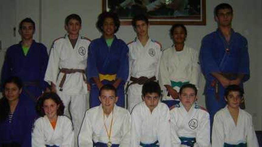 Representantes del Club Judo Torrellano.