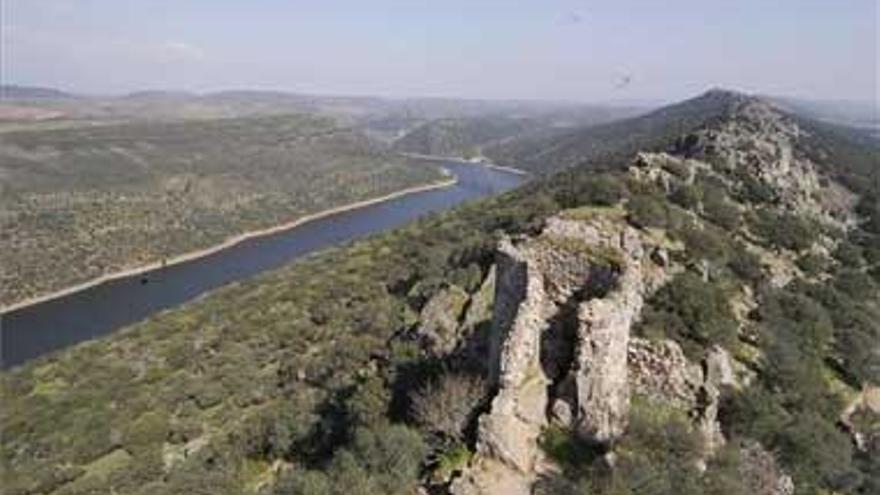 Extremadura recibe un millón de euros para el Parque Nacional de Monfragüe