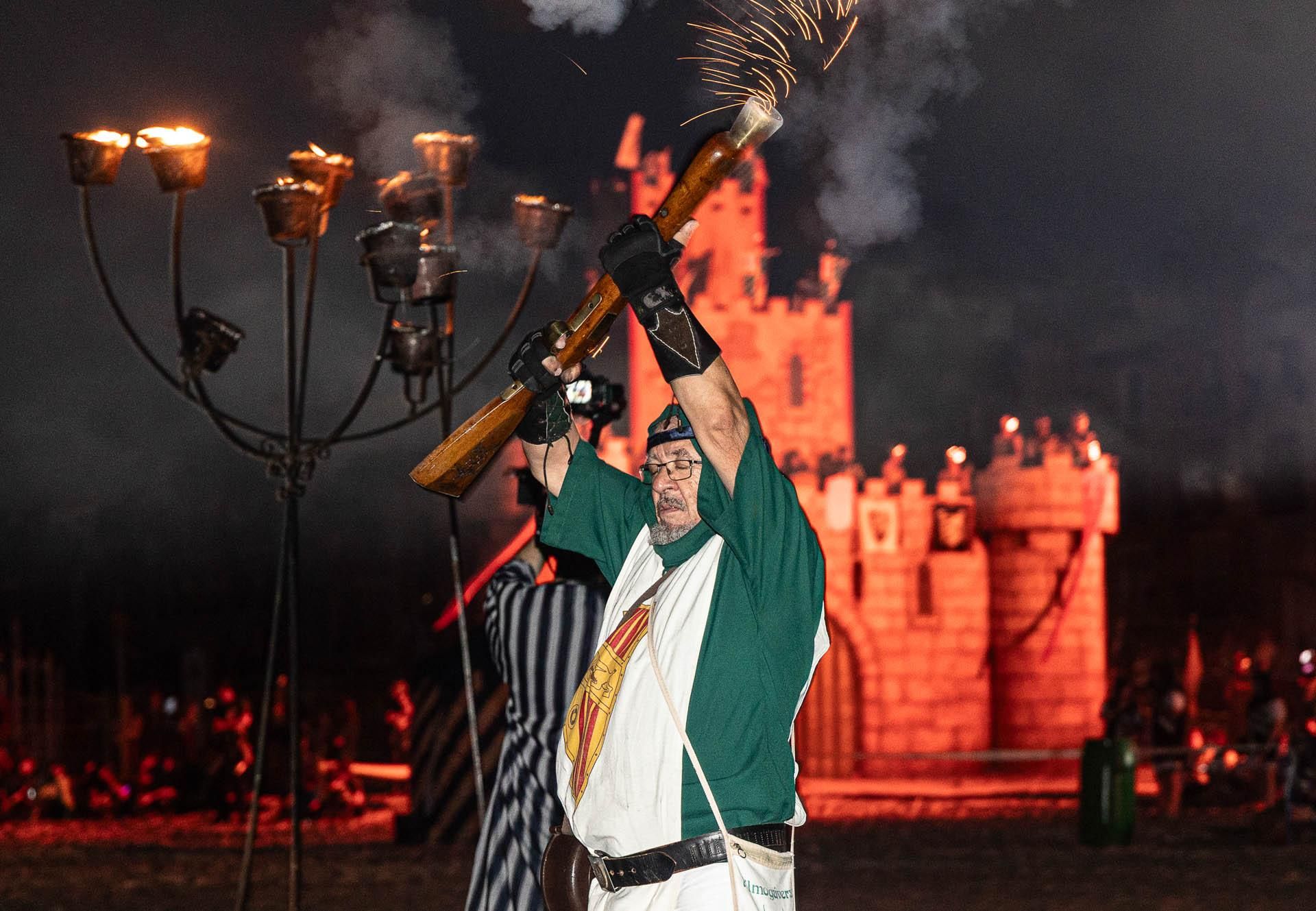 Las imágenes del Desembarco de los Moros y Cristianos de La Vila