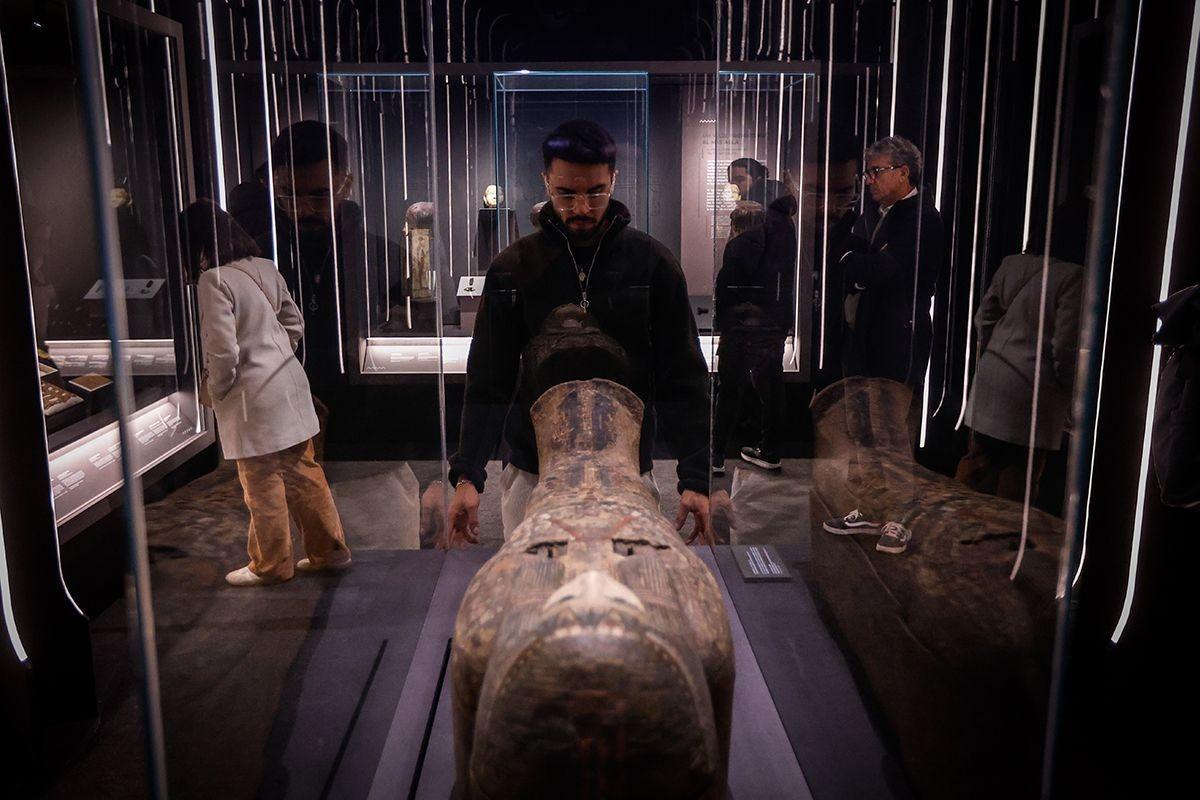Exposición 'El despertar de la vida' sobre la infancia y adolescencia en el antiguo Egipto.