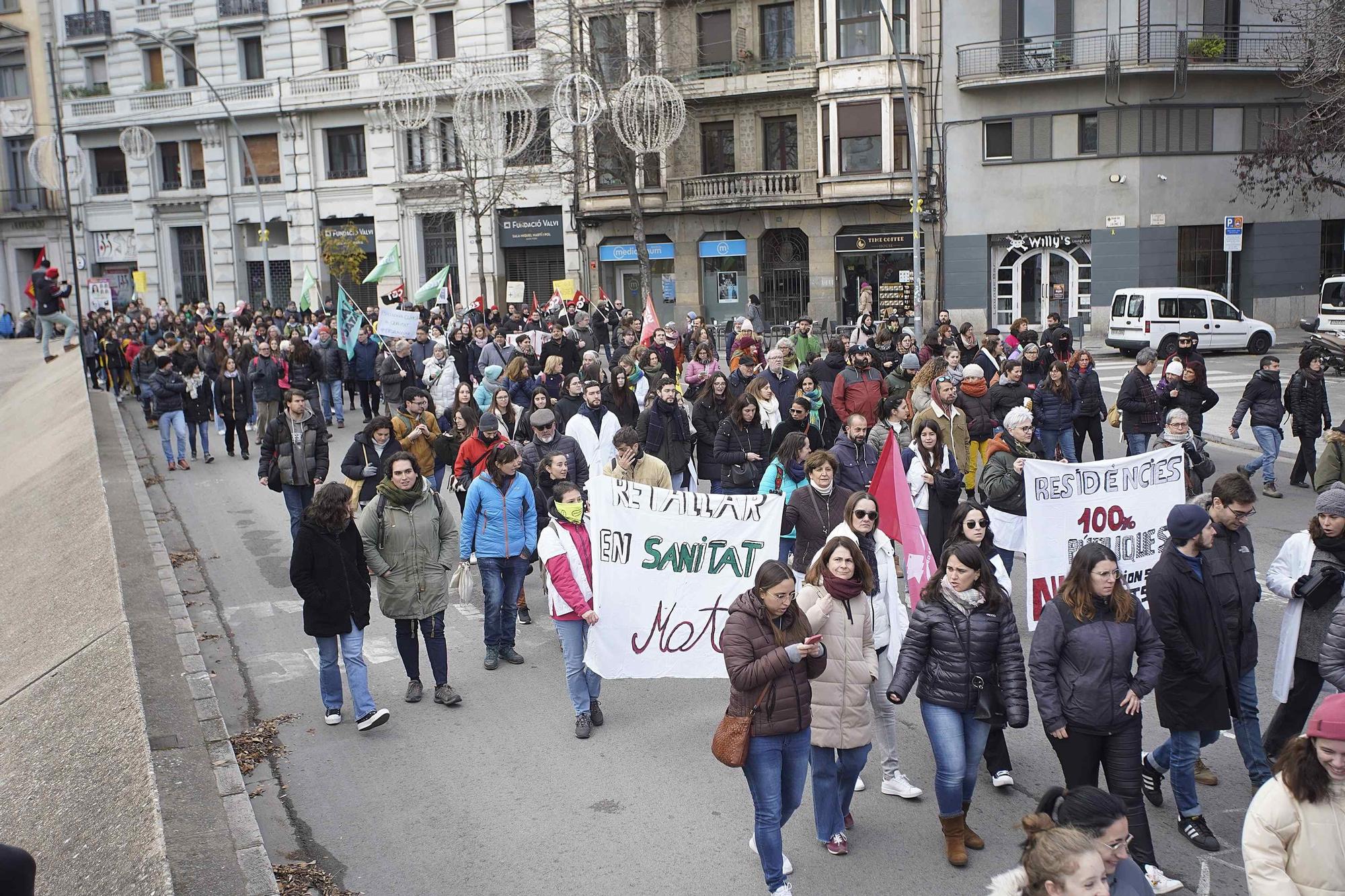 Manifestació a Girona per defensar un sistema educatiu i sanitari "públic i de qualitat"