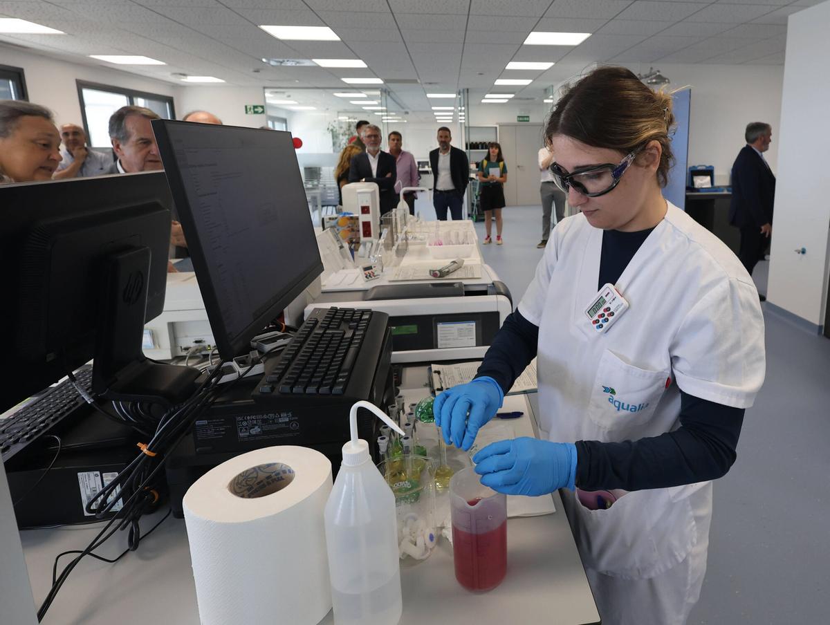 Laboratorio de las instalaciones de ETAP de O Casal