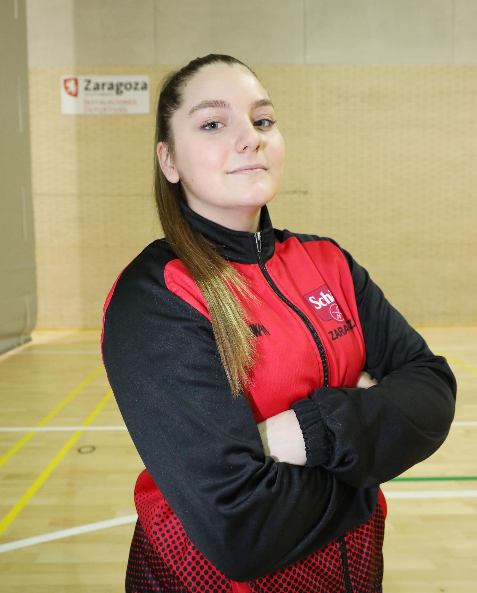 Laura Bazco, antes de un entrenamiento con el Schär Colores Zaragoza.