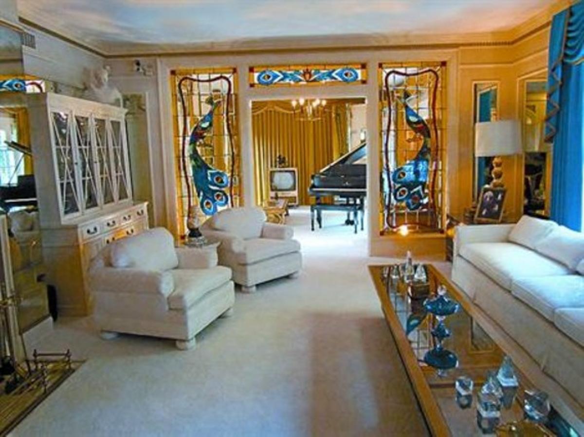 Interior de Graceland, donde vivió el rey del rock.