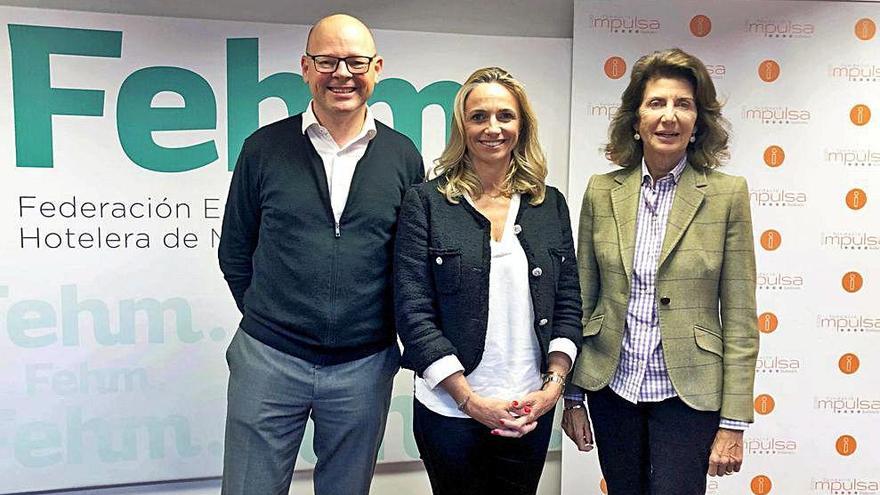 Antoni Riera, Maria Frontera y Carmen Planas, ayer.