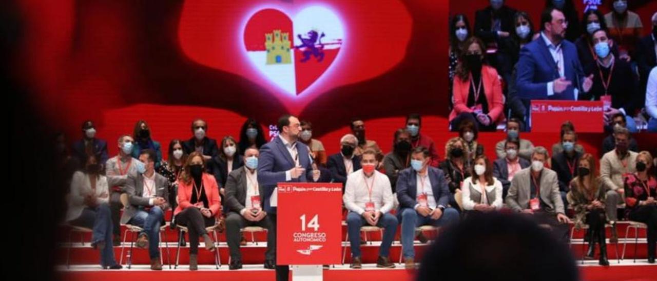 Adrián Barbón, durante su intervención en el congreso del PSOE de Castilla y León.