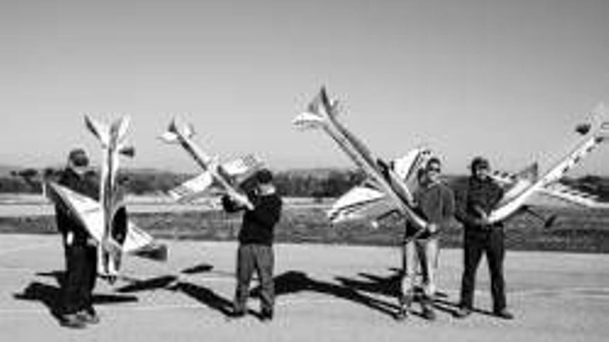 Campeonato de aeromodelismo de acrobacia en Cáceres