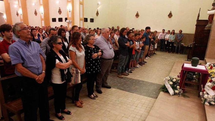 Multitudinario adiós a Irene García, &quot;la luz y la sonrisa del comercio carbayón&quot;