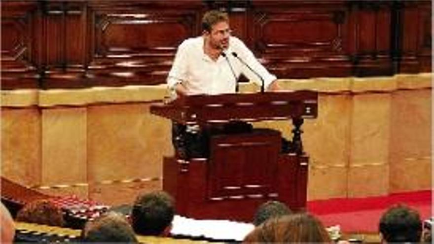 El diputat de CSQP Albano Dante Fachín durant el debat al Parlament.