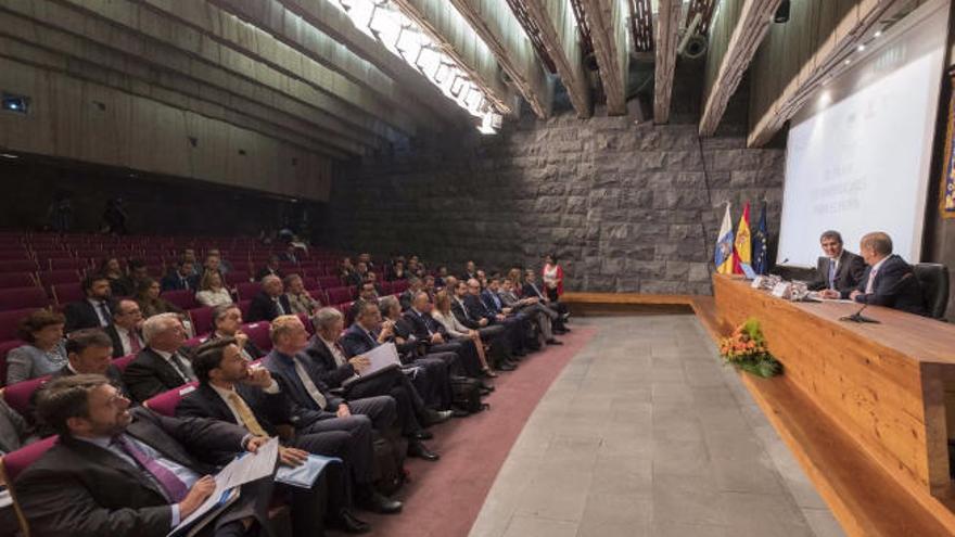 La maraña burocrática impide que  las Islas se beneficien del plan Juncker