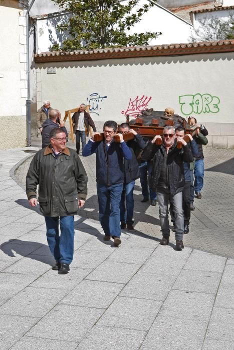 Los preparativos del Cristo del Amparo