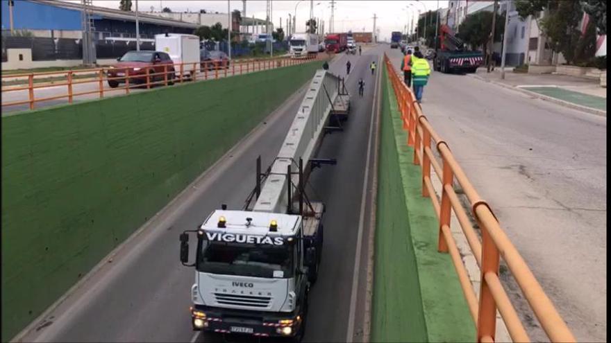 Colapso en Fuente del Jarro por el paso de una viga