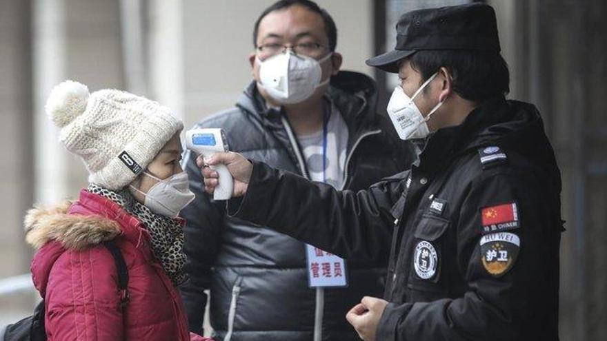 China alcanza los 9 muertos por el coronavirus y declara la emergencia nacional