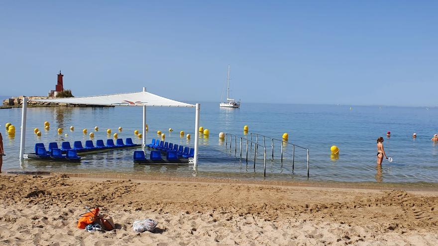 La Vila retoma el servicio de playas accesibles en la playa Centro