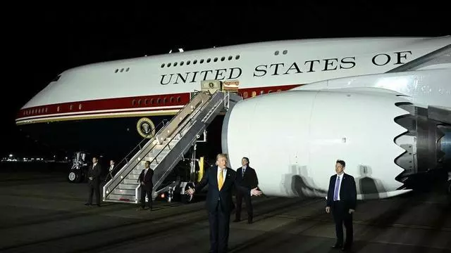 Trump realizó el mes pasado un vuelo secreto desde Ankara tras la cumbre de la OTAN celebrada en Turquía