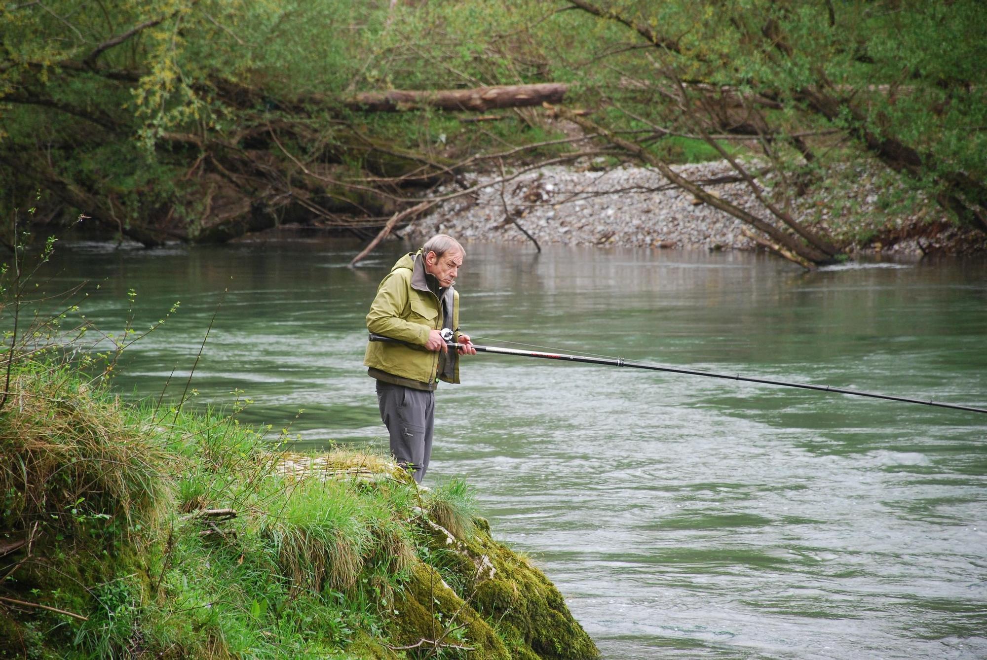 Apertura de la temporada del salmón en el Cares