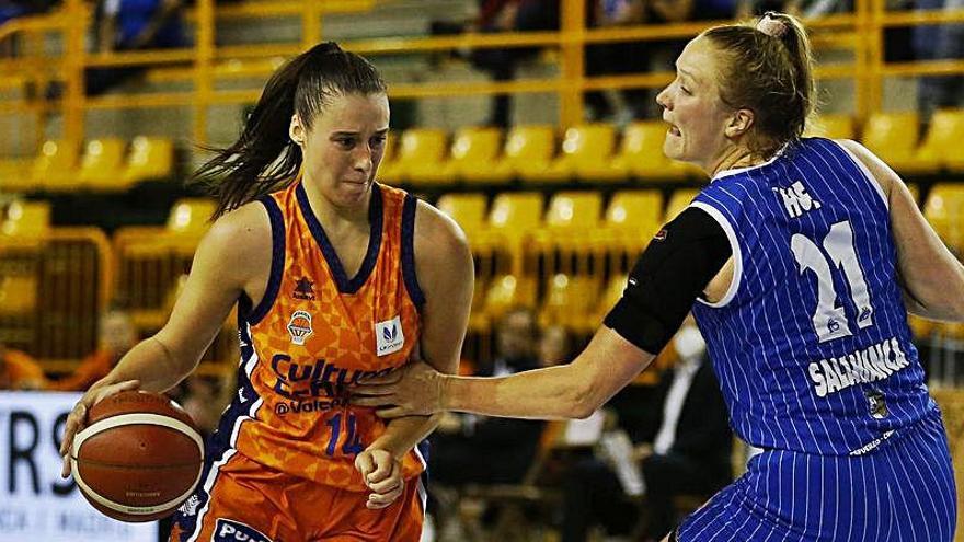 Raquel Carrera, en el primer partido de la final en Salamanca